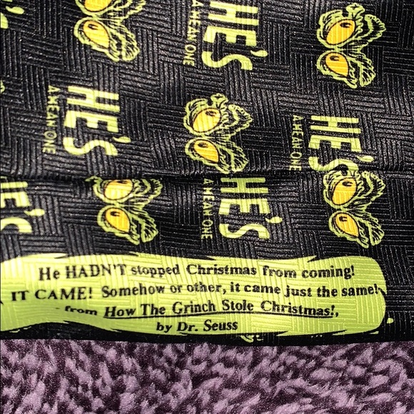Dr. Seuss The Grinch Necktie - Picture 4 of 4